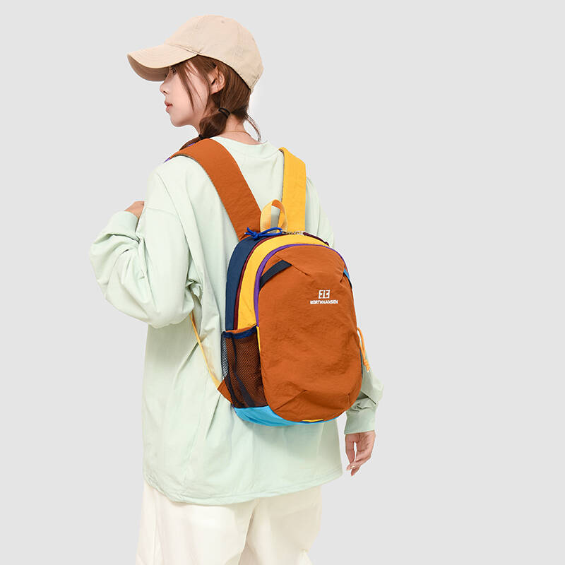 حقيبة ظهر صغيرة جديدة للمشي لم - مراجعة Hiking Backpack Waterproof وسعره